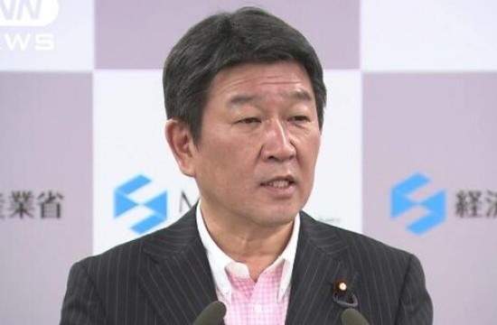 安倍内閣に経済産業大臣として入閣