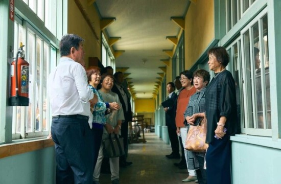 私の原点、足利市月谷分校（小学校）で当時の仲間たちと（現在は廃校）